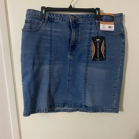 BNWT denim skirt - Picture 1 of 1